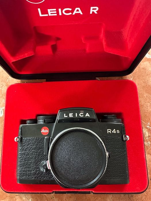 Aparat foto Leica R4s + cutia originală
