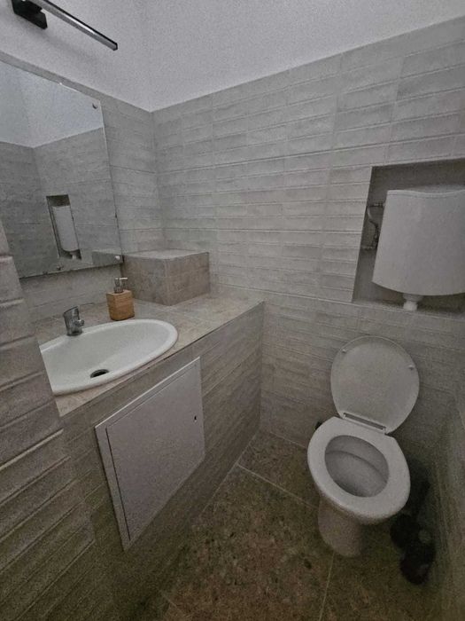 Inchiriez cladire comerciala zona Piata Iosefin, pe malul Begai