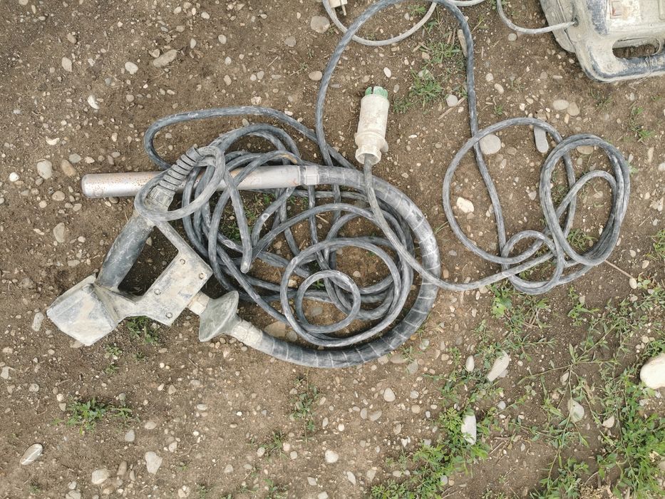 Vând Vibrator Beton Wacker Neuson 220 V