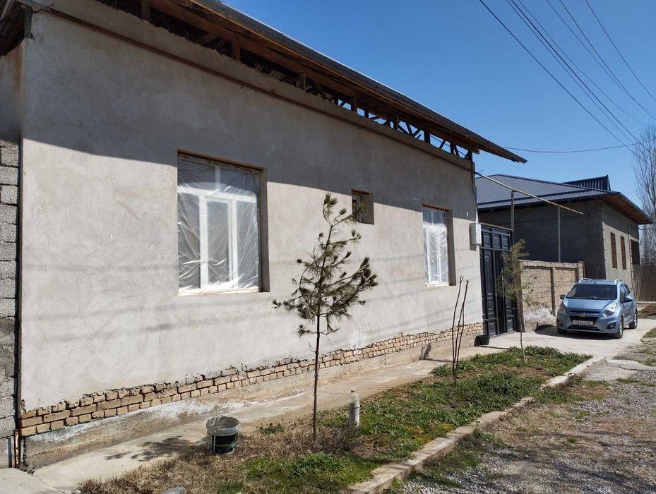 Янги Узбекистан енида сотих ер уйи билан. сотилади.