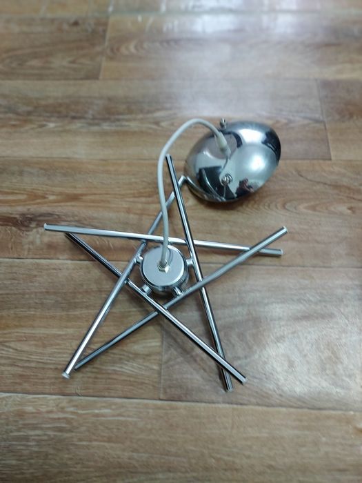 Продам люстры 2штуки