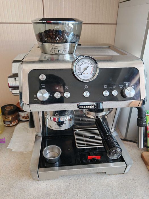 Espressor DeLonghi La Specialista Prestigio EC9355 /predare în centrul