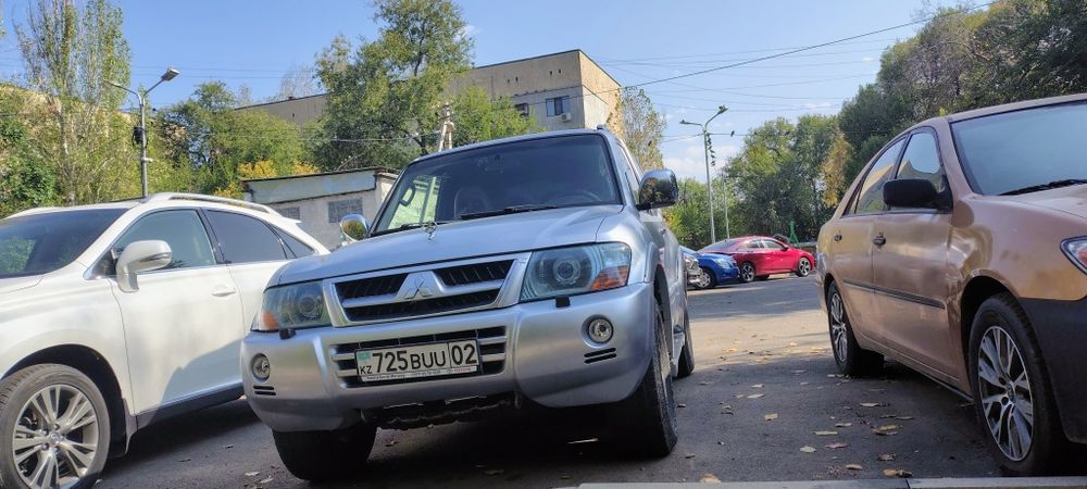 Фары на Pajero 3