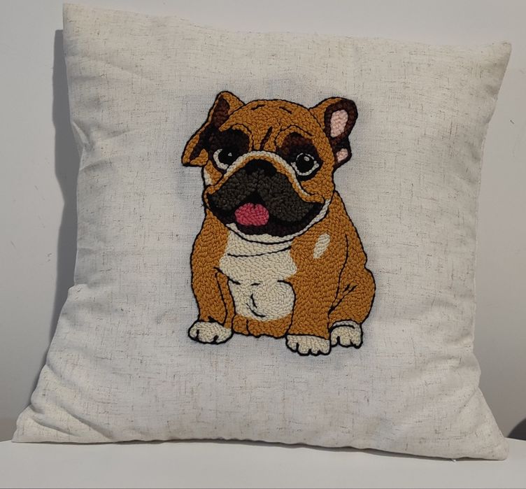 Pernuta decorativa handmade cu buldog francez