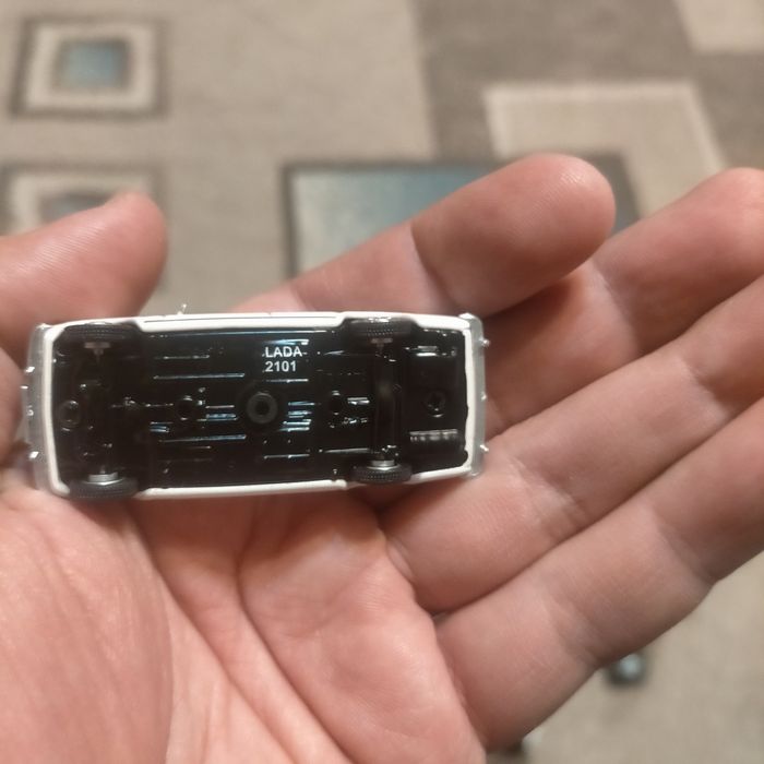 Модель ВАЗ 2101 масштаб 1:64
