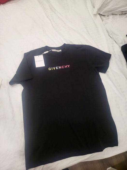 Тениски нови различно модели