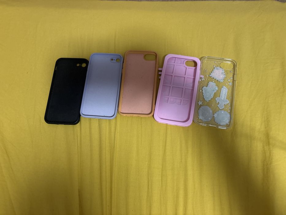 Калъфи за iPhone se 2020