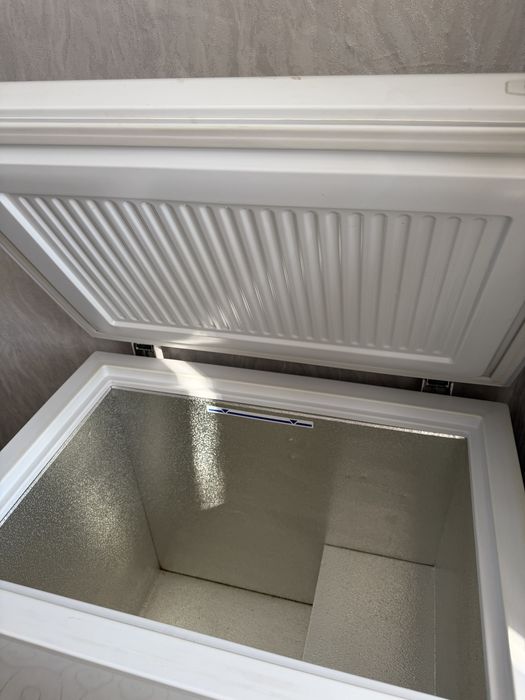 Продам морозильник