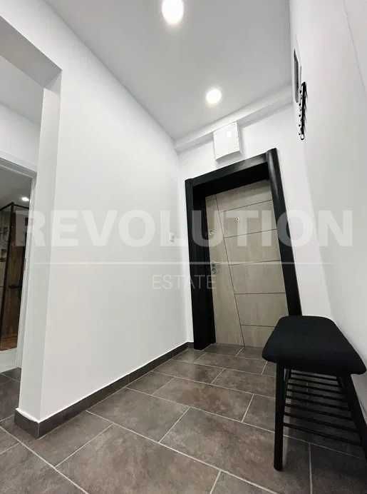 Дава се под наем Тристаен апартамент в Варна, Център - 70 кв.м за 816 € - Снимка #8