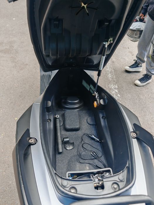 Sym cruisym 300 2022 ABS TCS CBS LED se vinde urgent