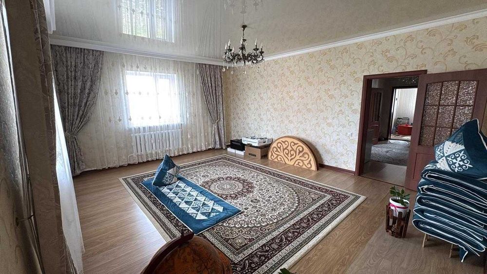 Продаю ковёр 3 × 4 м