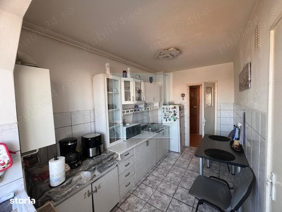 Apartament 3 camere - zona Astra / Calea București — fotografia 3
