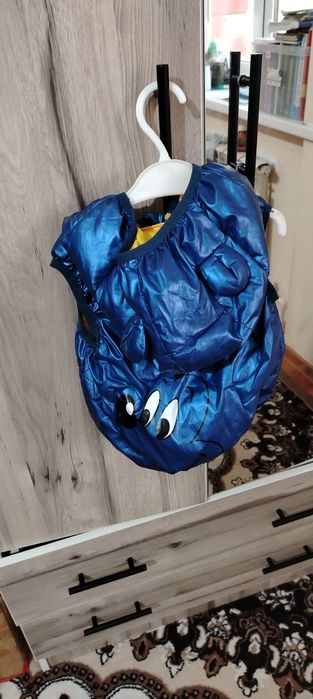 Sergiliy yangi hayotda Xitoy bolalar nimchasi sotiladi