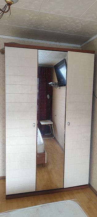 Продам гарнитур спальный. САМОВЫВОЗ