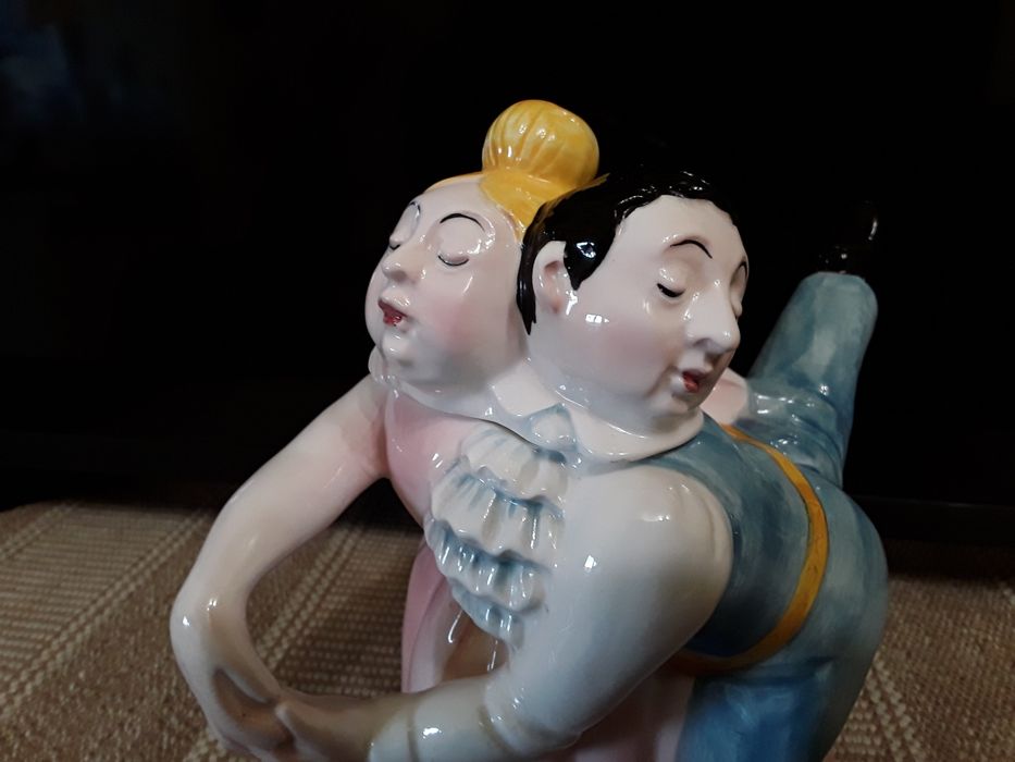 Ceainic rar, editie limitată,  cuplu dansand,  Roy Simpson