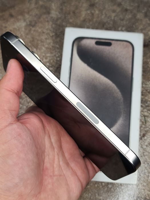 iPhone 15 Pro Max 256 GB karobak