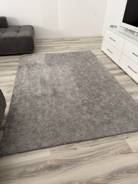 2 bucati covor Stoense Ikea - folosite 4 luni.