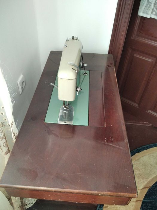 Vând mașină de cusut Ileana (Cugir) din anul 1960