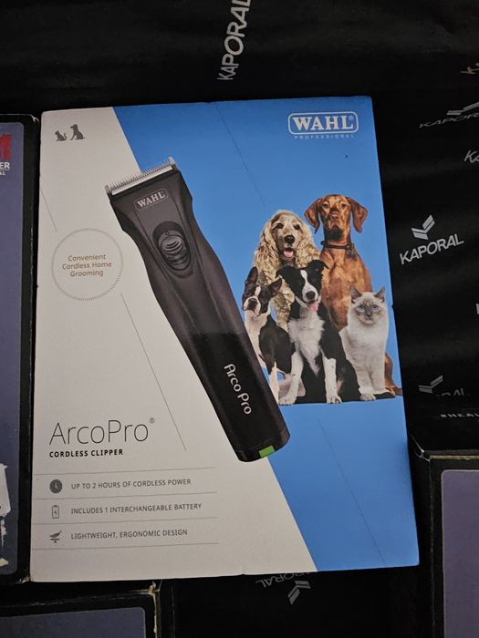 Masina de tuns caini noi in cutie