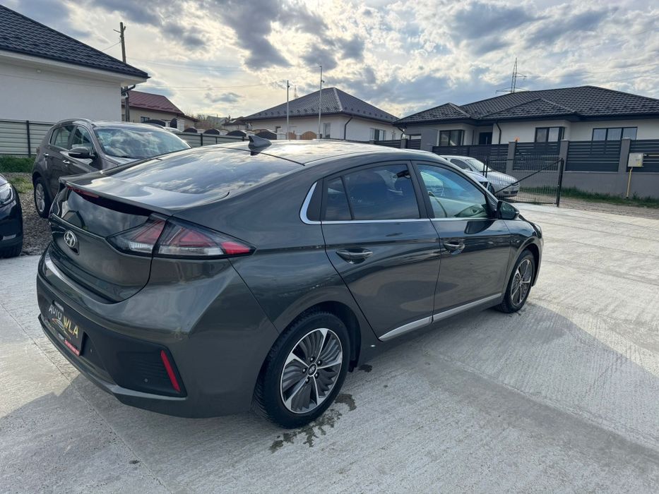 Hyundai Ioniq 2022