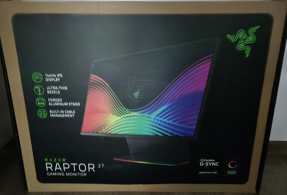 Vand monitor  RAZER GAMING