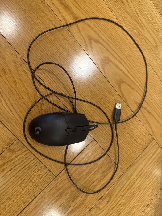 Продам мышку Logitech g102