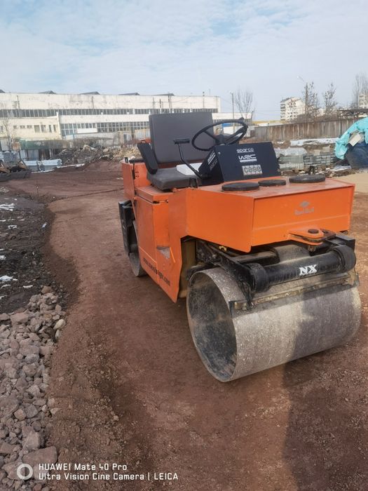 Валяк Case с вибрация