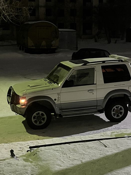 Mitsubishi pajero