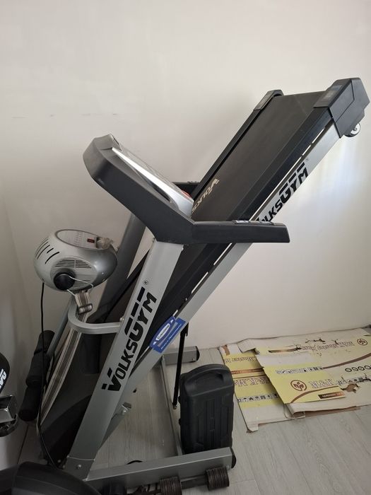 Беговая дорожка, велотренажёр, турник