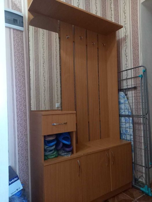 Прихожая (мебель)