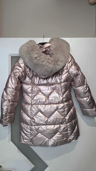 Продавам детски якета и зимен ски панталон 134/140