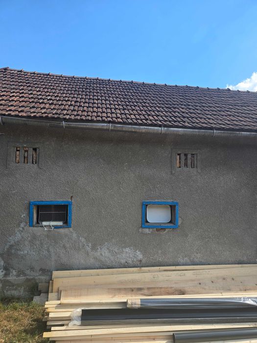 Vând tigla recuperata de pe casa veche în stare buna