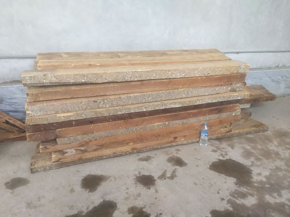 Тахта. Деревянные Обрезки