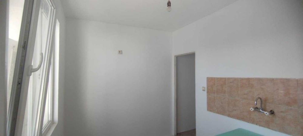 Продава се Едностаен апартамент в Хасково, Бадема - 42 кв.м за 911 €/кв.м - Снимка #4