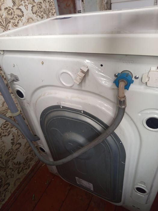 Продаем стиральную машынку