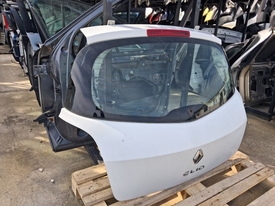 Багажна Врата Renault Clio |||