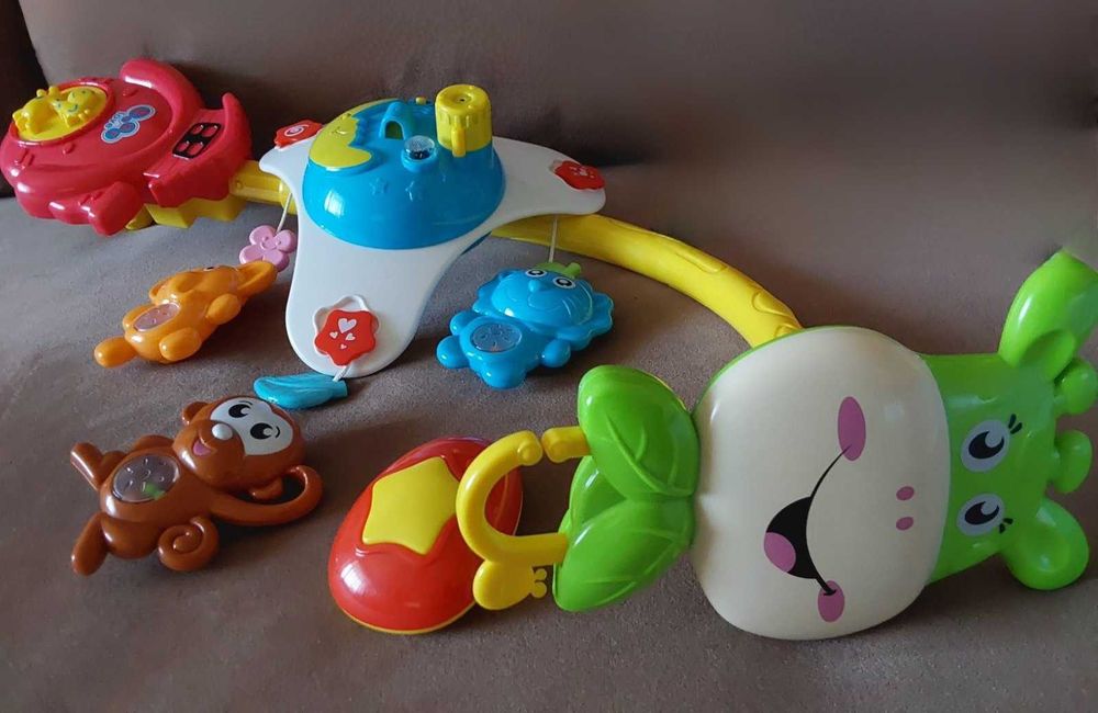 Въртележка за легло Moni, проектор, Fawn, многоцветен, 0 месеца+