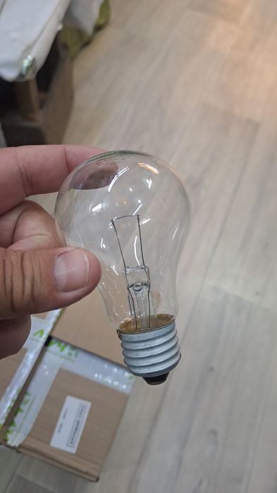 Лед лампочка. Led lamp  12 вольт-36 вольт 10вт  4000к