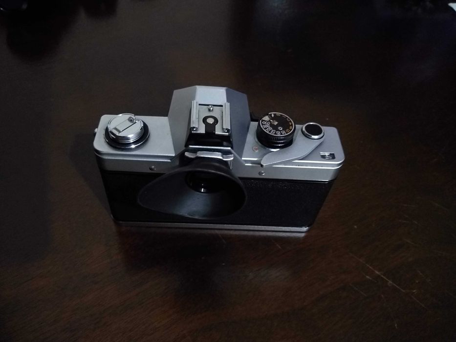 Praktica super TL 2 аналогова филмова камера