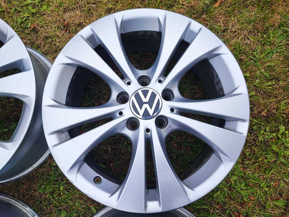 VW/Фолксваген - 17 цола 5x112; 4 бр. лети джанти
