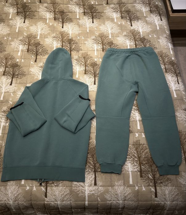 Nike Tech Fleece Екип Зелен