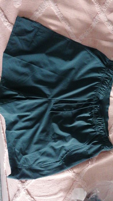 Pantaloni nike originali. Noi cu eticheta..