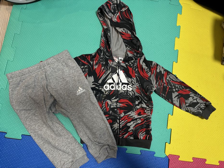 Бебешки комплекти Adidas