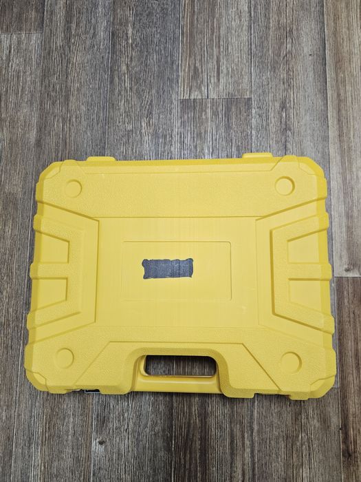 Набор с шуруповертом. Новый