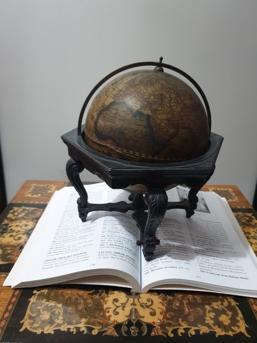 Писалищен аксесор - глобус