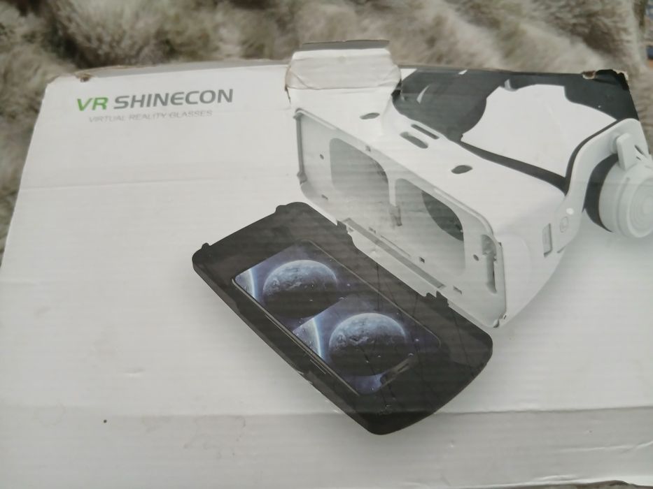 Продам виар шлем для телефона vr shinecon