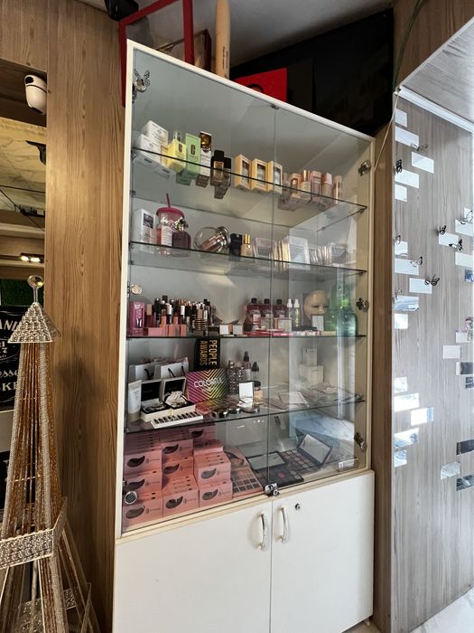 продам витрину продам