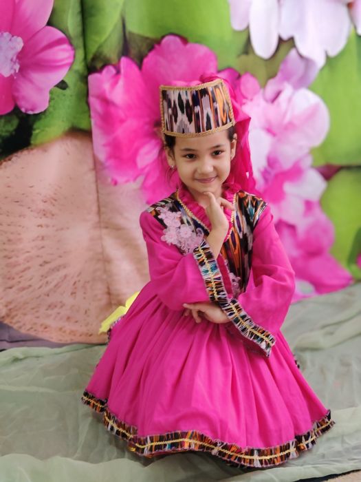 Prokat ga  kastyumlar bor