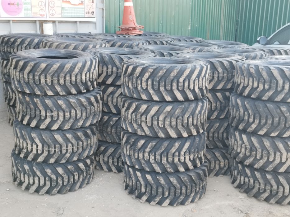 Автошина на экскаватор Хундай 55