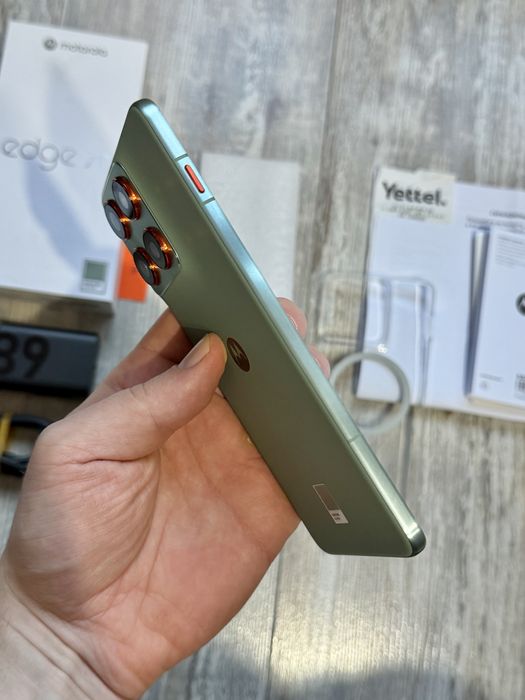 Motorola Edge 70 512 12+12 GB Ram Dual Sim Отчичен Гаранционен
